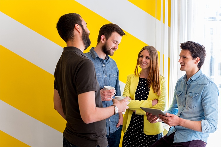 customer-engagement-usa-un-contact-center.jpg